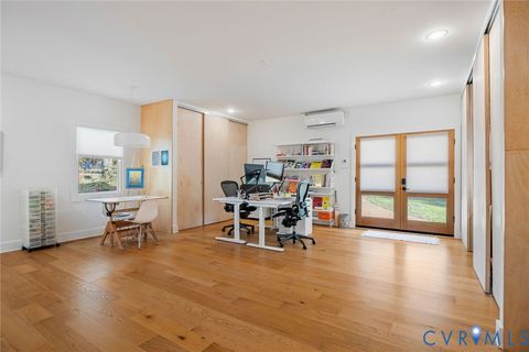 Tiny photo for 2318 Stratford Court, Richmond, VA 23225 (MLS # 2606360)