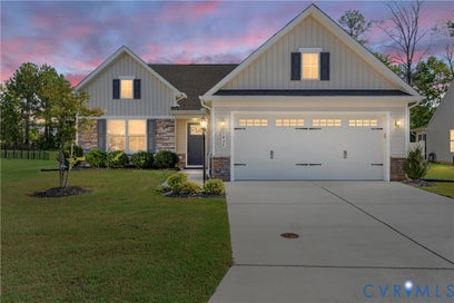7436 E Danube Loop New Kent VA 23124
