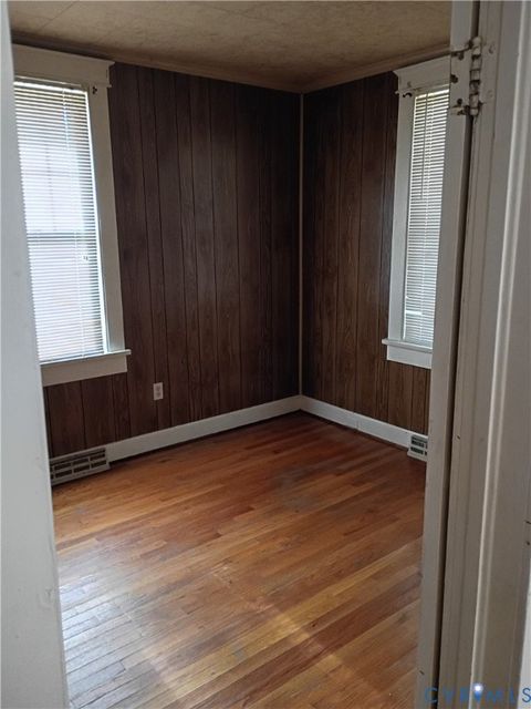 Tiny photo for 113 S 13th Avenue, Hopewell, VA 23860 (MLS # 2532666)