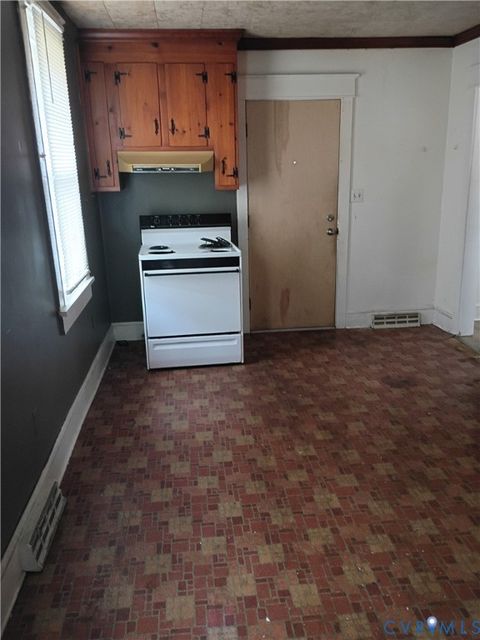 Tiny photo for 113 S 13th Avenue, Hopewell, VA 23860 (MLS # 2532666)