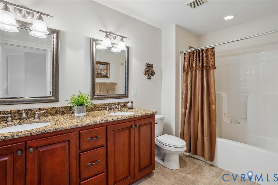 Midlothian, Virginia 23113, United States, 5 Bedrooms Bedrooms, ,5 BathroomsBathrooms,Residential,Active,221978