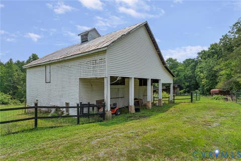 Tiny photo for 31 Lyles Church Lane, Palmyra, VA 22963 (MLS # 2620609)