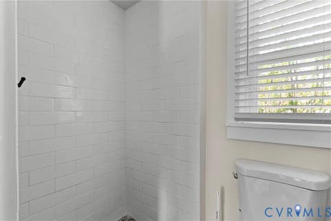 Tiny photo for 31 Lyles Church Lane, Palmyra, VA 22963 (MLS # 2620609)