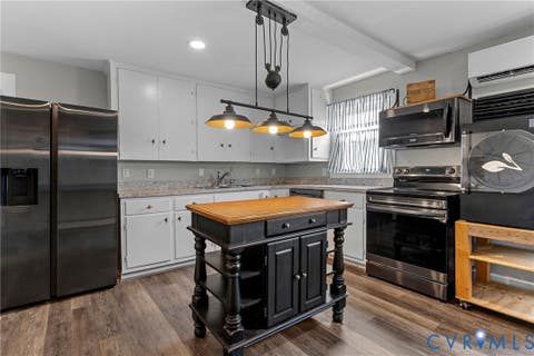 Tiny photo for 31 Lyles Church Lane, Palmyra, VA 22963 (MLS # 2620609)