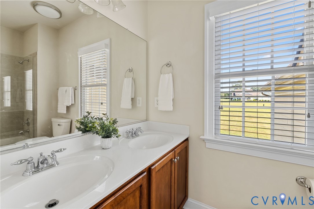 Powhatan, Virginia 23139, United States, 5 Bedrooms Bedrooms, ,5 BathroomsBathrooms,Residential,Active,204024