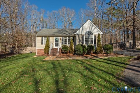 Photo of 460 Rosebud Run, Aylett, VA 23009 (MLS # 2601596)
