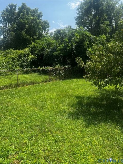 Tiny photo for 915 Rosewood Terrace, Petersburg, VA 23805 (MLS # 2620310)