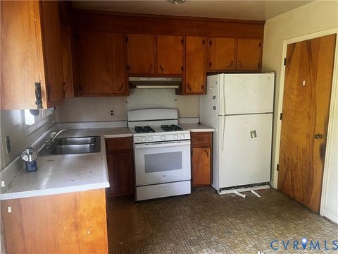 Tiny photo for 915 Rosewood Terrace, Petersburg, VA 23805 (MLS # 2620310)