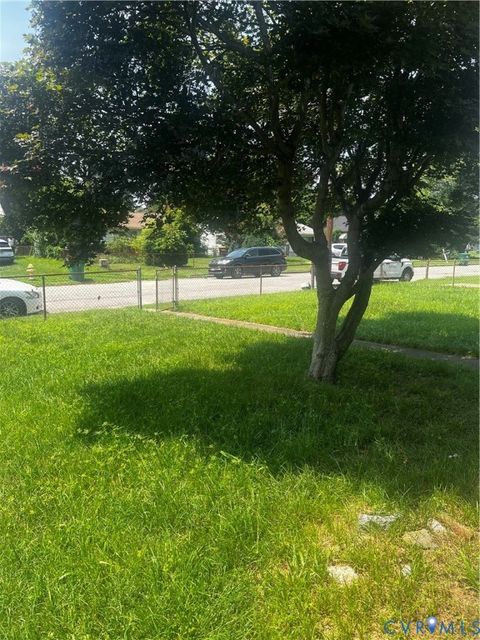 Tiny photo for 915 Rosewood Terrace, Petersburg, VA 23805 (MLS # 2620310)