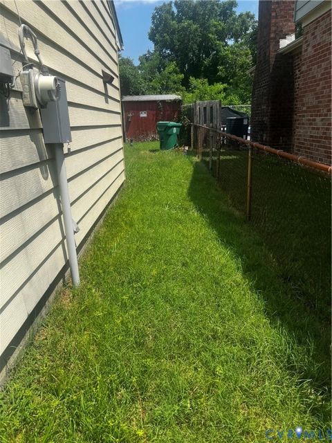 Tiny photo for 915 Rosewood Terrace, Petersburg, VA 23805 (MLS # 2620310)
