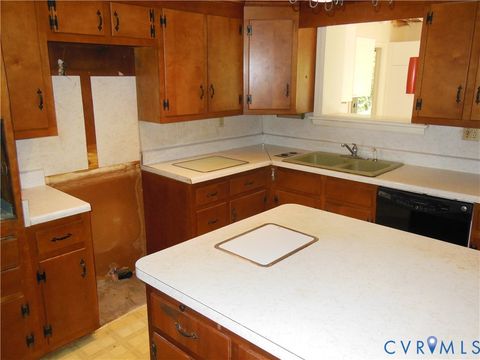 Tiny photo for 8218 Overbury Road, Henrico, VA 23227 (MLS # 2613184)