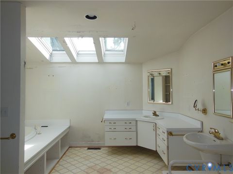 Tiny photo for 8218 Overbury Road, Henrico, VA 23227 (MLS # 2613184)