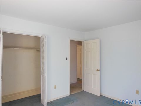 Tiny photo for 8218 Overbury Road, Henrico, VA 23227 (MLS # 2613184)