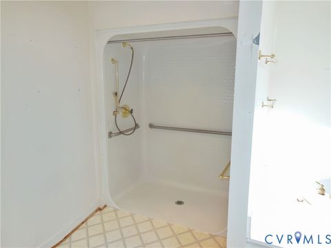 Tiny photo for 8218 Overbury Road, Henrico, VA 23227 (MLS # 2613184)