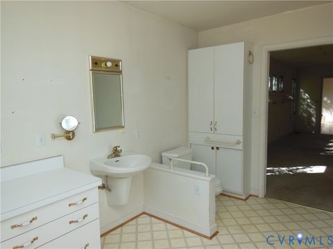 Tiny photo for 8218 Overbury Road, Henrico, VA 23227 (MLS # 2613184)