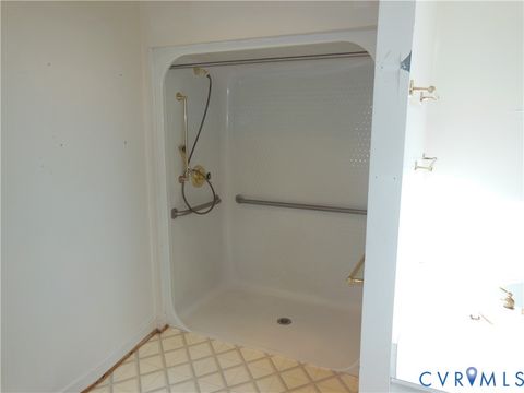 Tiny photo for 8218 Overbury Road, Henrico, VA 23227 (MLS # 2613184)