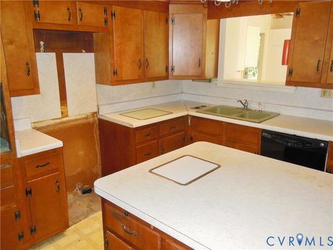 Tiny photo for 8218 Overbury Road, Henrico, VA 23227 (MLS # 2613184)