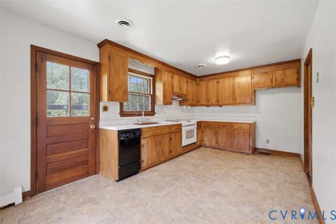 Tiny photo for 8196 Oak Street, Mechanicsville, VA 23111 (MLS # 2622146)