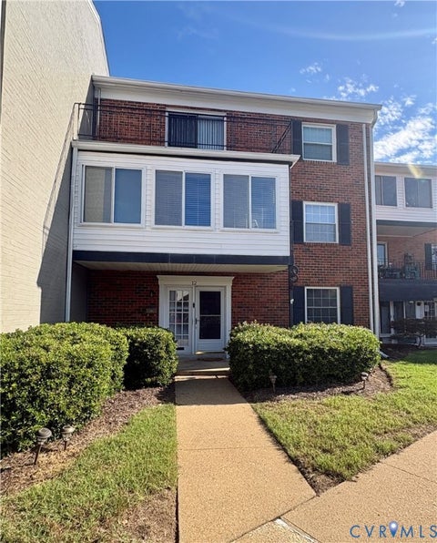 Photo of 12 Snughaven Road, Henrico, VA 23228 (MLS # 2626121)