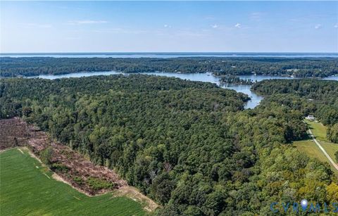 Photo of 2 Browns Lane, Lancaster, VA 22503 (MLS # 2609517)