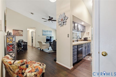 Tiny photo for 9373 Manowar Court #1112, Glen Allen, VA 23060 (MLS # 2624566)