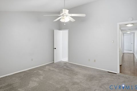 Tiny photo for 5900 Patterson Ave AVE #17, Richmond, VA 23226 (MLS # 2614262)