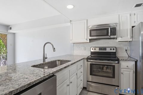 Tiny photo for 5900 Patterson Ave AVE #17, Richmond, VA 23226 (MLS # 2614262)