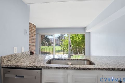 Tiny photo for 5900 Patterson Ave AVE #17, Richmond, VA 23226 (MLS # 2614262)
