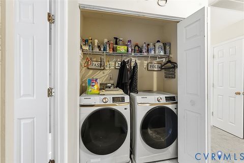 Tiny photo for 13443 Greenham Court, Chesterfield, VA 23831 (MLS # 2600825)