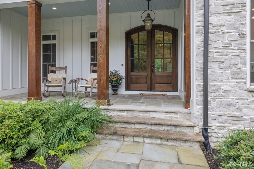 547 River Road
