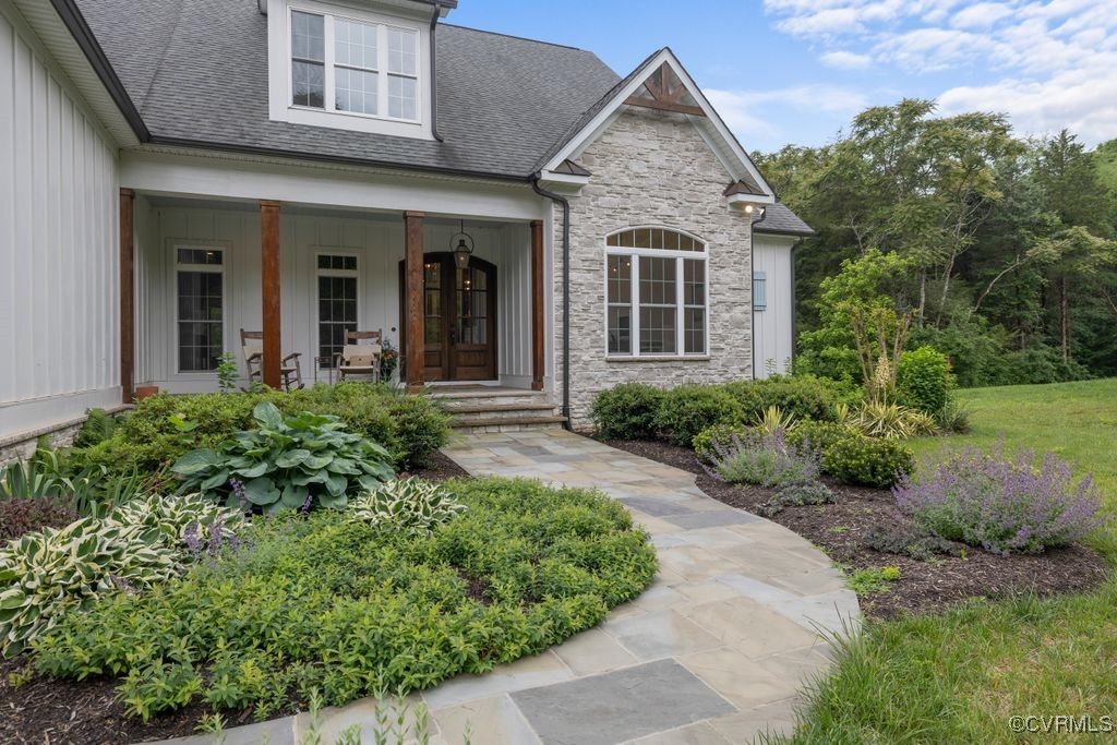 547 River Road