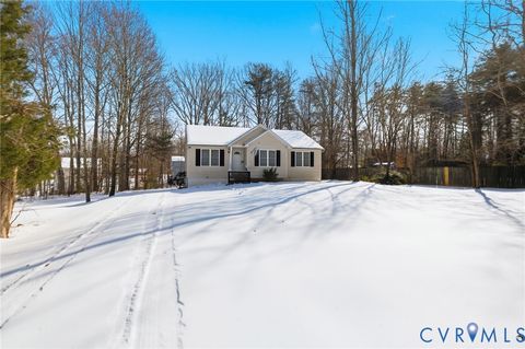 Tiny photo for 204 Village Court, Ruther Glen, VA 22546 (MLS # 2602199)