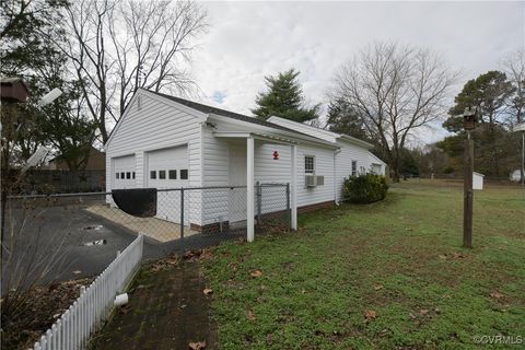 A home in Aylett