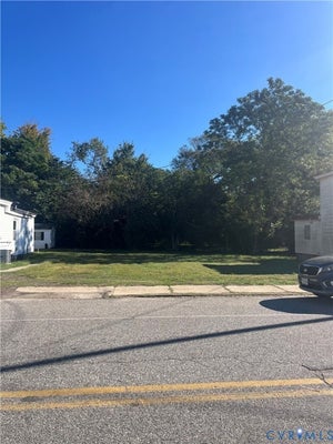 327 N CRATER RD, PETERSBURG, VA 23803 - Image dd6b1b6994e7c82b06d8262a6c9113dc/2139602203