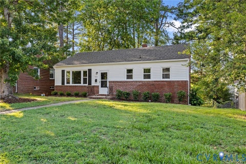 Tiny photo for 506 James Avenue, Colonial Heights, VA 23834 (MLS # 2617037)