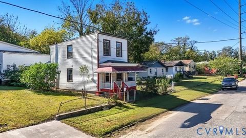 Tiny photo for 1110 McKenzie Street, Petersburg, VA 23803 (MLS # 2528958)