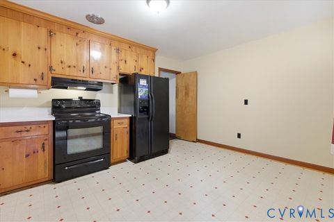 Tiny photo for 2604 Danville Street, Hopewell, VA 23860 (MLS # 2608075)