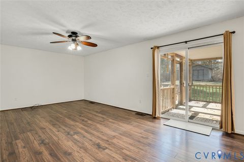 Tiny photo for 7171 Harver Way, Mechanicsville, VA 23111 (MLS # 2612176)