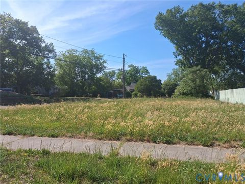 Tiny photo for 1365 Rome Street, Petersburg, VA 23803 (MLS # 2612274)