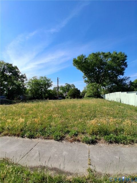 Tiny photo for 1365 Rome Street, Petersburg, VA 23803 (MLS # 2612274)