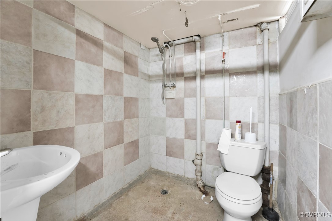 Dinwiddie Courthouse Area, Virginia 23841, United States, 4 Bedrooms Bedrooms, ,3 BathroomsBathrooms,Residential,Pending,10102