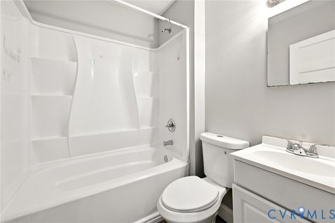 Tiny photo for 726 E Gladstone Avenue, Richmond, VA 23222 (MLS # 2612537)