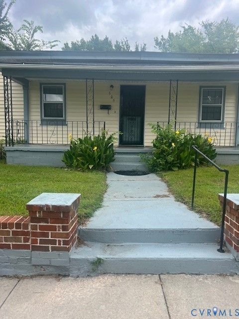Tiny photo for 505 S Jefferson Street, Petersburg, VA 23803 (MLS # 2609636)