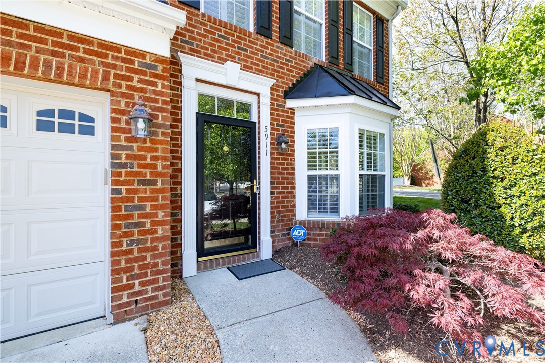 5911 Chapel Lawn Terrace