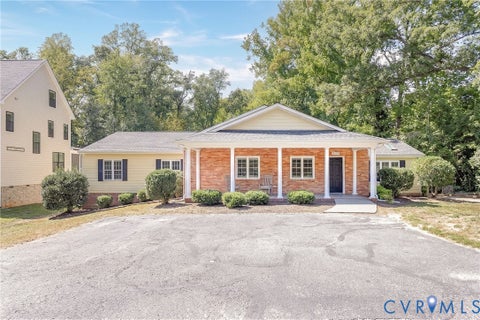 Photo of 3400 E Weyburn Road, Richmond, VA 23235 (MLS # 2623561)