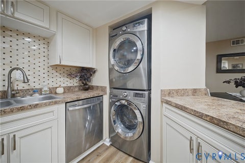 Tiny photo for 1412 Becks Court, Virginia Beach, VA 23464 (MLS # 2626260)