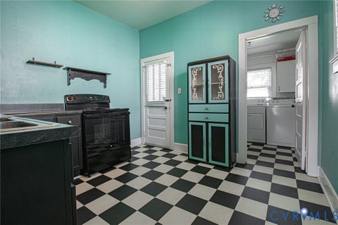 Tiny photo for 702 N 7th Avenue, Hopewell, VA 23860 (MLS # 2626803)