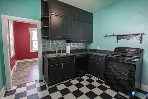 Tiny photo for 702 N 7th Avenue, Hopewell, VA 23860 (MLS # 2626803)