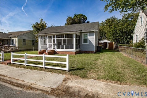 Tiny photo for 702 N 7th Avenue, Hopewell, VA 23860 (MLS # 2626803)