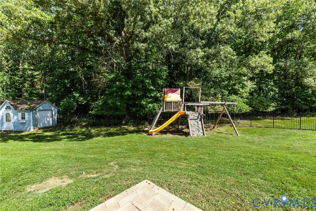 Powhatan, Virginia 23139, United States, 5 Bedrooms Bedrooms, ,4 BathroomsBathrooms,Residential,Active,204015